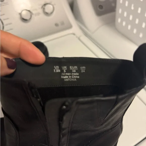 Zodiac Black Ankle Booties - Picture 6 of 6